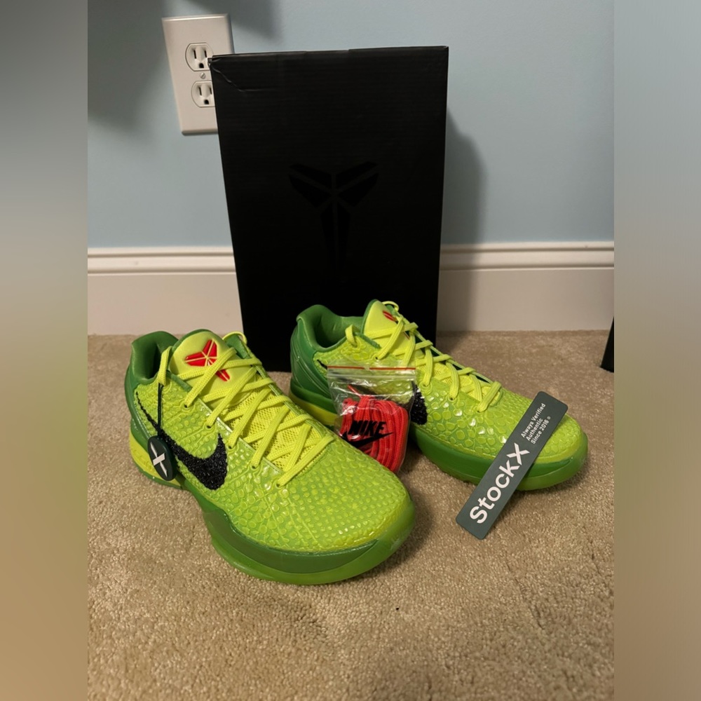 Kobe Grinches